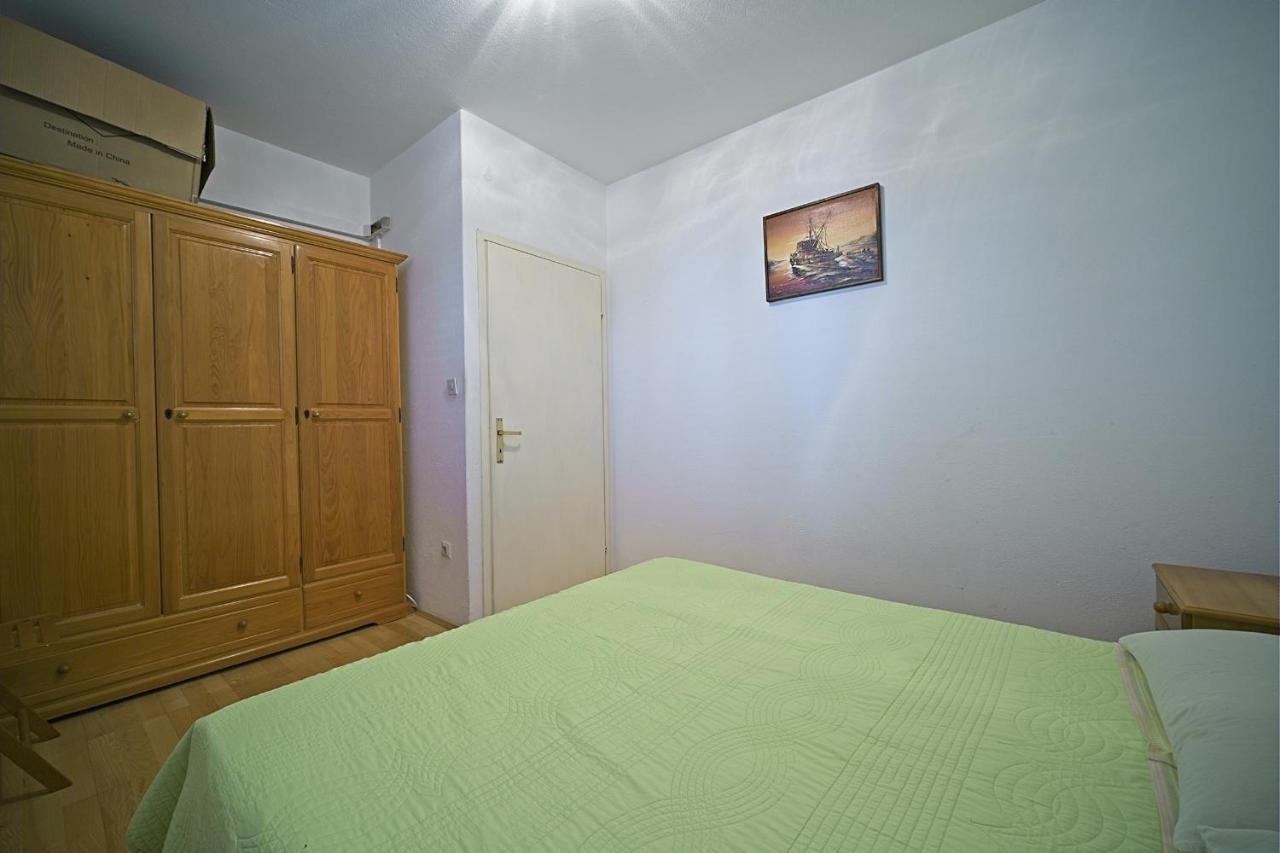 פוסטיר Apartment Renata מראה חיצוני תמונה